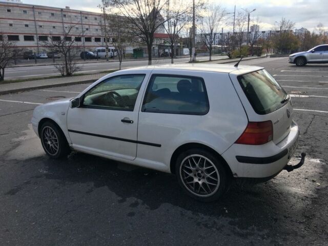 Белый Фольксваген Гольф, объемом двигателя 0 л и пробегом 3 тыс. км за 2100 $, фото 5 на Automoto.ua