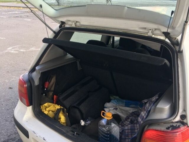 Белый Фольксваген Гольф, объемом двигателя 0 л и пробегом 3 тыс. км за 2100 $, фото 8 на Automoto.ua