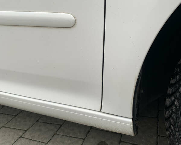 Белый Фольксваген Гольф, объемом двигателя 1.4 л и пробегом 181 тыс. км за 5570 $, фото 49 на Automoto.ua