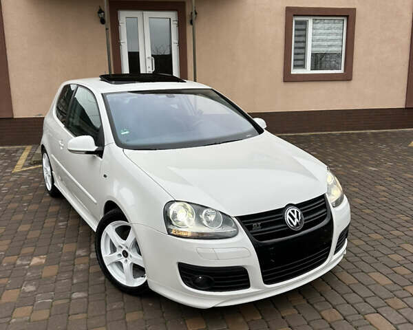 Белый Фольксваген Гольф, объемом двигателя 1.6 л и пробегом 215 тыс. км за 6500 $, фото 8 на Automoto.ua