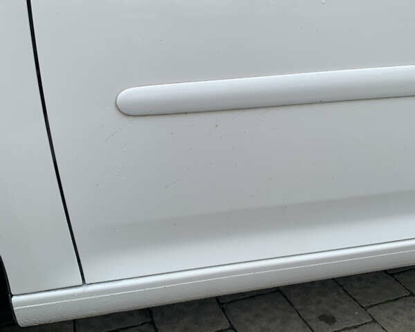 Белый Фольксваген Гольф, объемом двигателя 1.4 л и пробегом 181 тыс. км за 5570 $, фото 43 на Automoto.ua