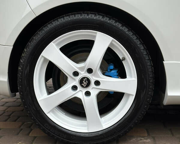 Белый Фольксваген Гольф, объемом двигателя 1.6 л и пробегом 215 тыс. км за 6500 $, фото 69 на Automoto.ua