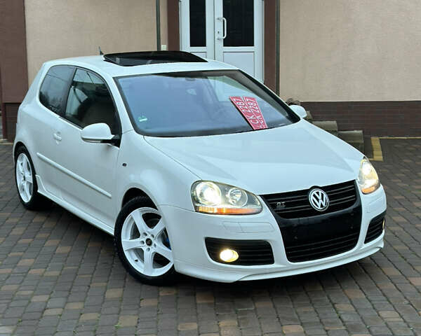 Белый Фольксваген Гольф, объемом двигателя 1.6 л и пробегом 215 тыс. км за 6500 $, фото 145 на Automoto.ua