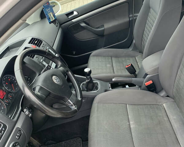 Белый Фольксваген Гольф, объемом двигателя 1.4 л и пробегом 181 тыс. км за 5570 $, фото 26 на Automoto.ua