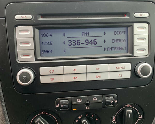 Белый Фольксваген Гольф, объемом двигателя 1.4 л и пробегом 181 тыс. км за 5570 $, фото 32 на Automoto.ua