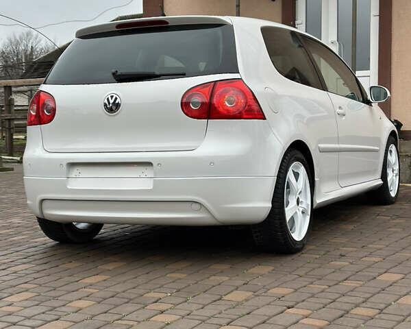 Белый Фольксваген Гольф, объемом двигателя 1.6 л и пробегом 215 тыс. км за 6500 $, фото 42 на Automoto.ua