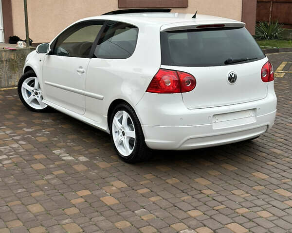 Белый Фольксваген Гольф, объемом двигателя 1.6 л и пробегом 215 тыс. км за 6500 $, фото 38 на Automoto.ua