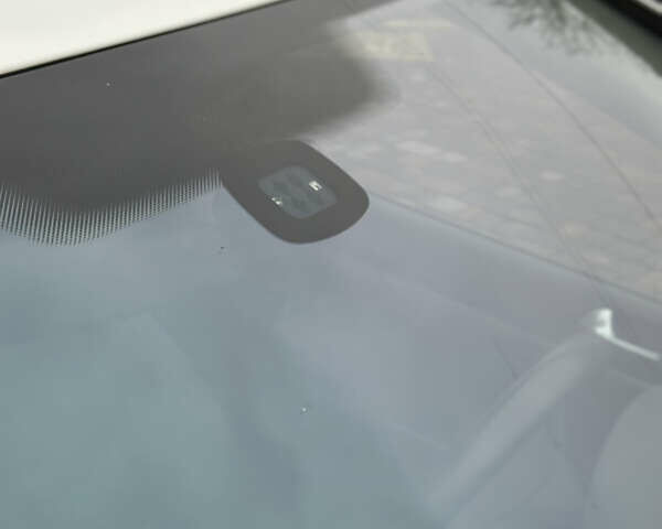 Белый Фольксваген Гольф, объемом двигателя 1.6 л и пробегом 215 тыс. км за 6500 $, фото 76 на Automoto.ua