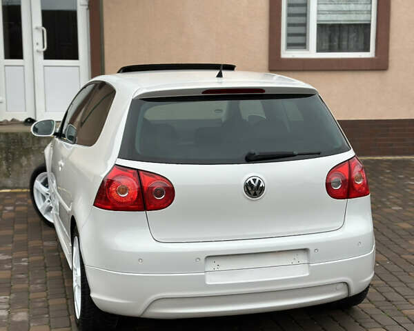 Белый Фольксваген Гольф, объемом двигателя 1.6 л и пробегом 215 тыс. км за 6500 $, фото 37 на Automoto.ua