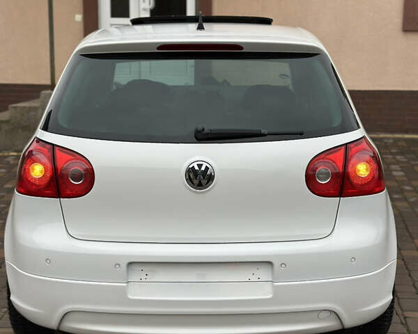 Белый Фольксваген Гольф, объемом двигателя 1.6 л и пробегом 215 тыс. км за 6500 $, фото 40 на Automoto.ua