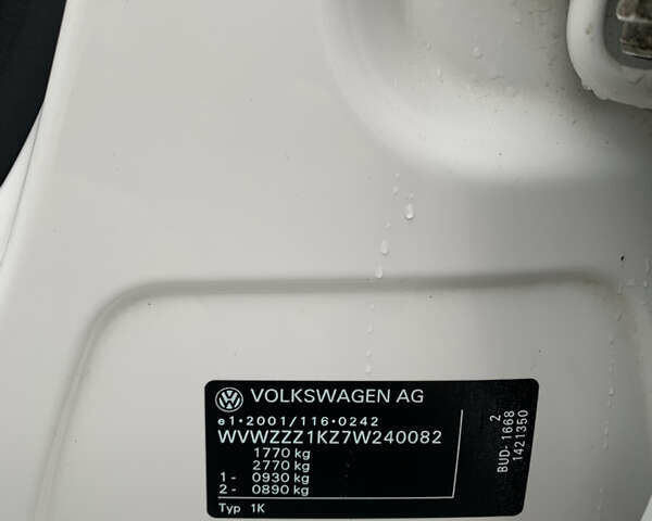 Белый Фольксваген Гольф, объемом двигателя 1.4 л и пробегом 181 тыс. км за 5570 $, фото 59 на Automoto.ua