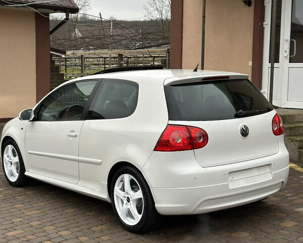 Белый Фольксваген Гольф, объемом двигателя 1.6 л и пробегом 215 тыс. км за 6500 $, фото 34 на Automoto.ua