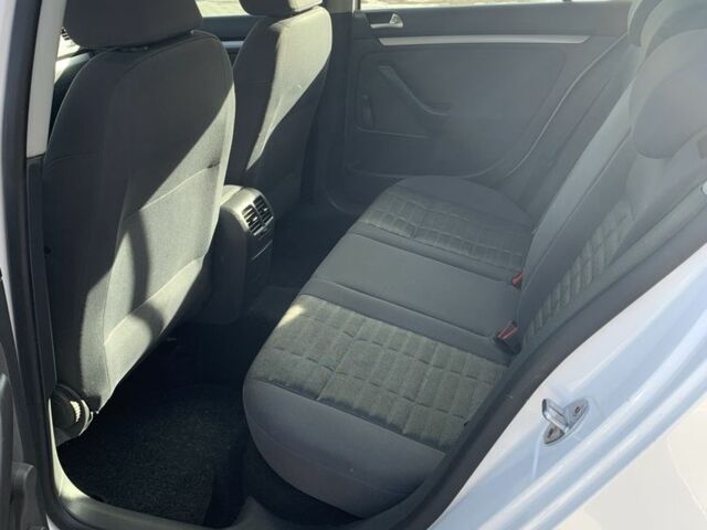 Білий Фольксваген Гольф, об'ємом двигуна 1.4 л та пробігом 180 тис. км за 5750 $, фото 8 на Automoto.ua