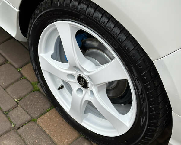 Белый Фольксваген Гольф, объемом двигателя 1.6 л и пробегом 215 тыс. км за 6500 $, фото 66 на Automoto.ua