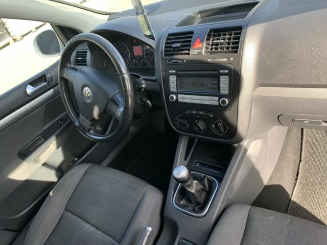 Білий Фольксваген Гольф, об'ємом двигуна 1.4 л та пробігом 180 тис. км за 5750 $, фото 21 на Automoto.ua