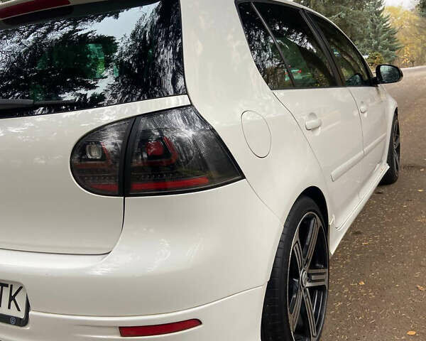 Белый Фольксваген Гольф, объемом двигателя 1.4 л и пробегом 197 тыс. км за 6500 $, фото 1 на Automoto.ua