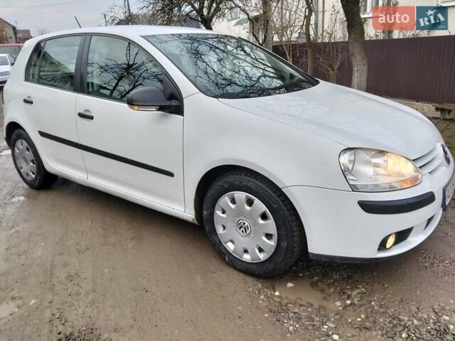 Белый Фольксваген Гольф, объемом двигателя 1.4 л и пробегом 222 тыс. км за 5400 $, фото 12 на Automoto.ua