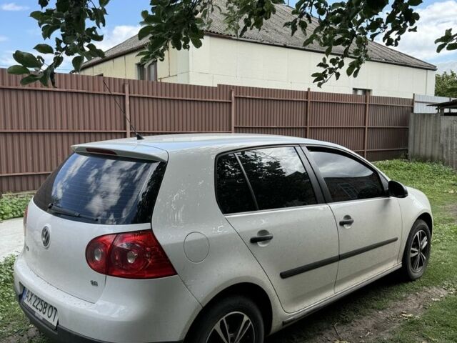 Білий Фольксваген Гольф, об'ємом двигуна 1.6 л та пробігом 65 тис. км за 10000 $, фото 6 на Automoto.ua