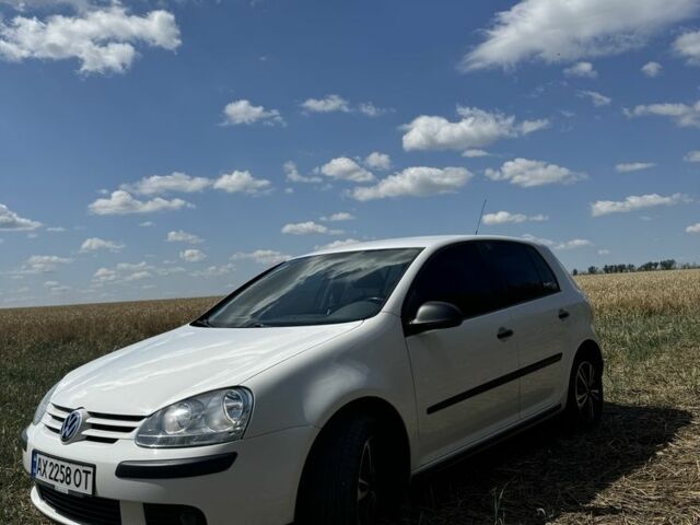 Білий Фольксваген Гольф, об'ємом двигуна 1.6 л та пробігом 65 тис. км за 10000 $, фото 1 на Automoto.ua