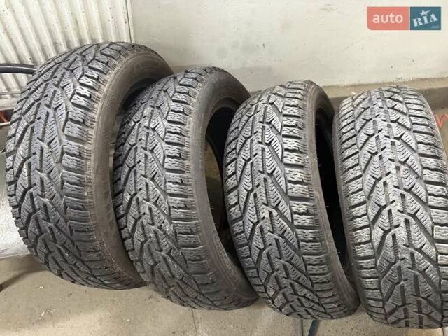 Белый Фольксваген Гольф, объемом двигателя 1.4 л и пробегом 195 тыс. км за 7200 $, фото 26 на Automoto.ua