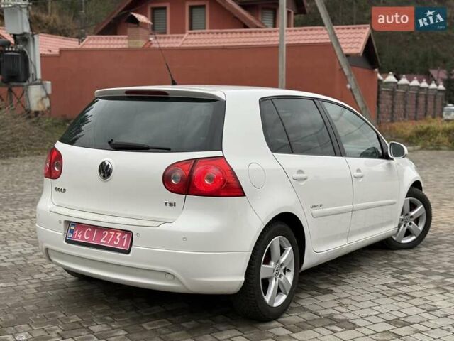 Белый Фольксваген Гольф, объемом двигателя 1.4 л и пробегом 195 тыс. км за 7200 $, фото 6 на Automoto.ua