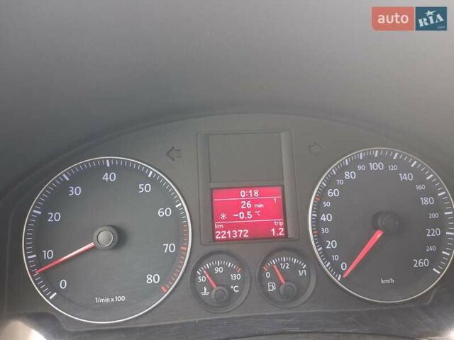 Белый Фольксваген Гольф, объемом двигателя 1.4 л и пробегом 221 тыс. км за 5400 $, фото 20 на Automoto.ua