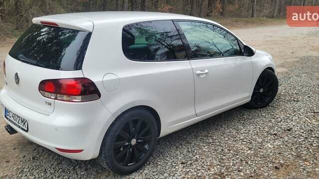 Белый Фольксваген Гольф, объемом двигателя 1.39 л и пробегом 246 тыс. км за 6500 $, фото 6 на Automoto.ua