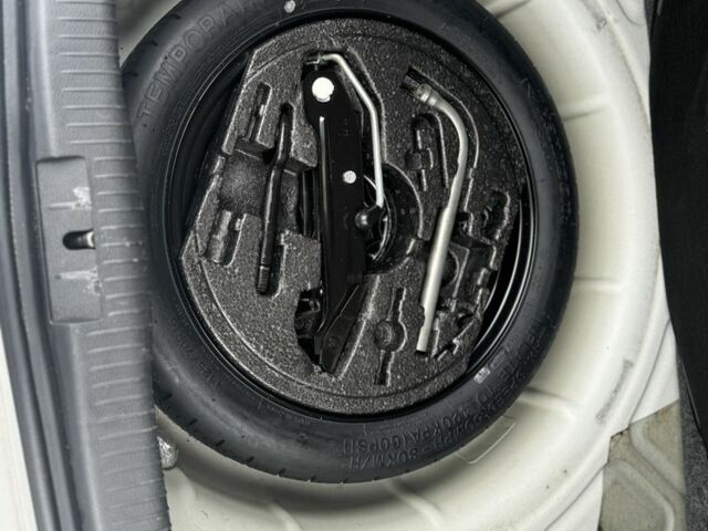 Білий Фольксваген Гольф, об'ємом двигуна 1.8 л та пробігом 250 тис. км за 7800 $, фото 8 на Automoto.ua