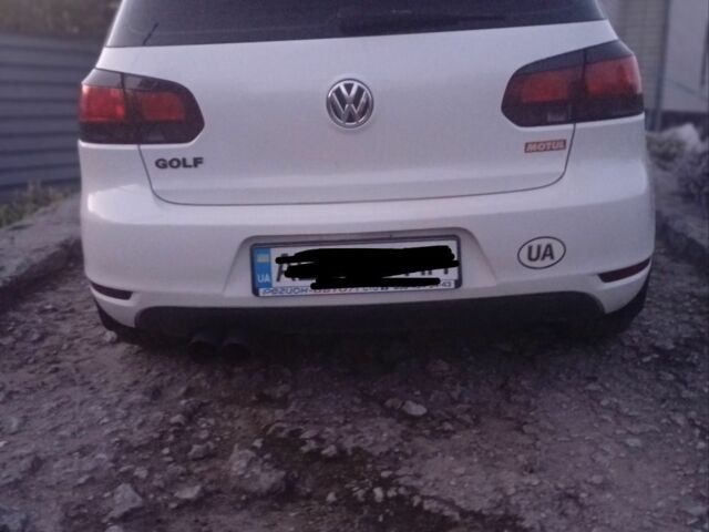 Белый Фольксваген Гольф, объемом двигателя 2.5 л и пробегом 208 тыс. км за 7500 $, фото 1 на Automoto.ua