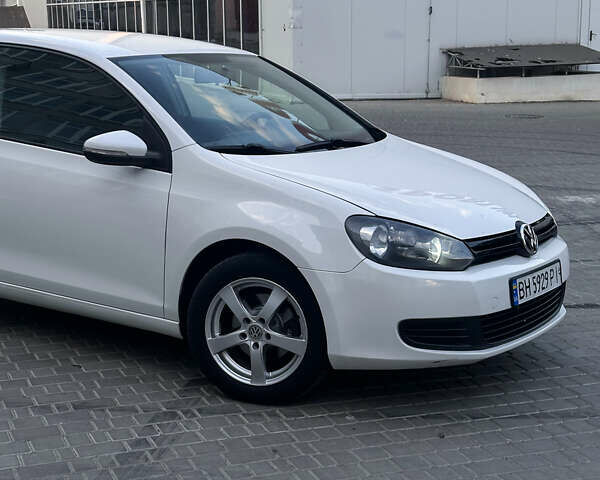 Білий Фольксваген Гольф, об'ємом двигуна 1.39 л та пробігом 260 тис. км за 6300 $, фото 4 на Automoto.ua