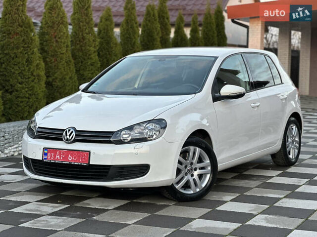 Белый Фольксваген Гольф, объемом двигателя 1.8 л и пробегом 103 тыс. км за 8500 $, фото 3 на Automoto.ua