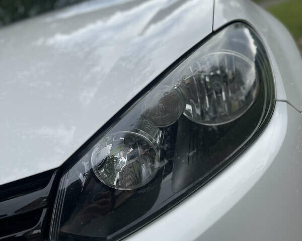 Білий Фольксваген Гольф, об'ємом двигуна 1.6 л та пробігом 185 тис. км за 7799 $, фото 6 на Automoto.ua