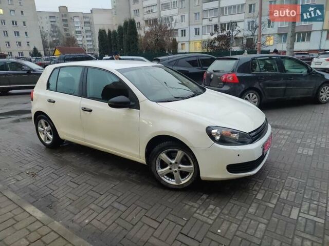 Белый Фольксваген Гольф, объемом двигателя 1.4 л и пробегом 200 тыс. км за 5850 $, фото 3 на Automoto.ua