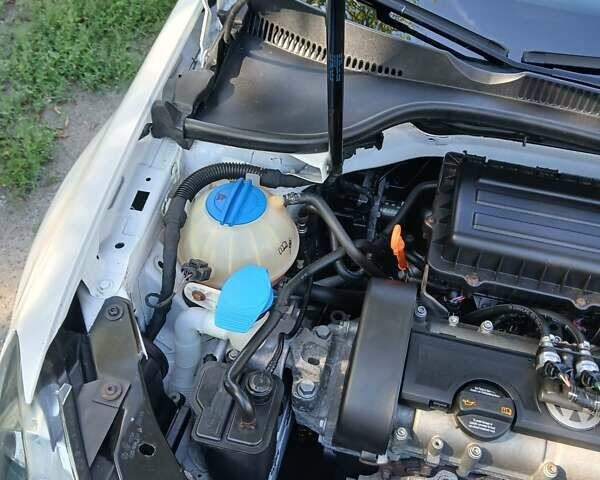 Білий Фольксваген Гольф, об'ємом двигуна 1.39 л та пробігом 187 тис. км за 7150 $, фото 11 на Automoto.ua