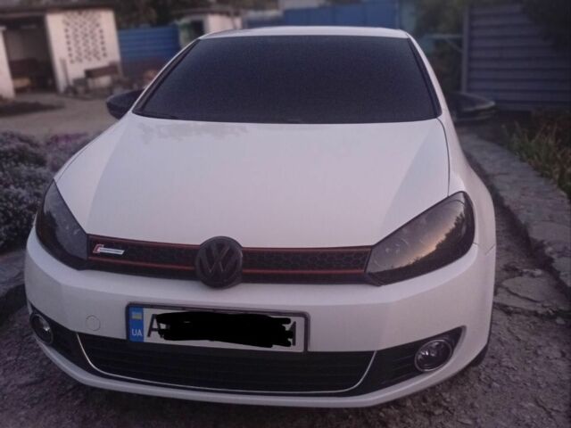 Белый Фольксваген Гольф, объемом двигателя 2.5 л и пробегом 208 тыс. км за 7500 $, фото 2 на Automoto.ua