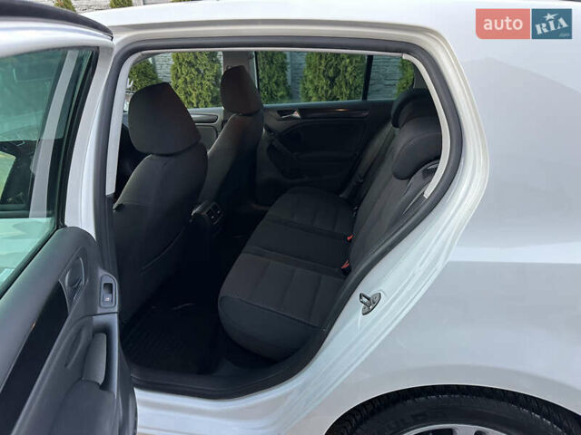 Белый Фольксваген Гольф, объемом двигателя 1.8 л и пробегом 103 тыс. км за 8500 $, фото 37 на Automoto.ua