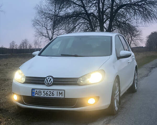 Белый Фольксваген Гольф, объемом двигателя 1.6 л и пробегом 310 тыс. км за 6500 $, фото 2 на Automoto.ua