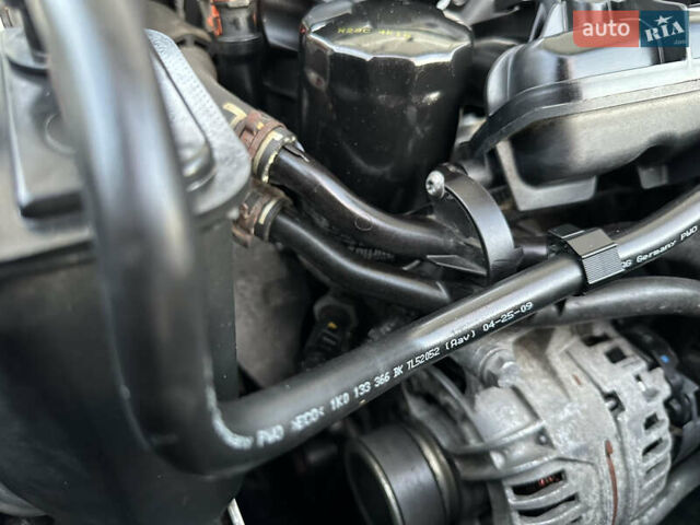 Белый Фольксваген Гольф, объемом двигателя 1.8 л и пробегом 103 тыс. км за 8500 $, фото 96 на Automoto.ua