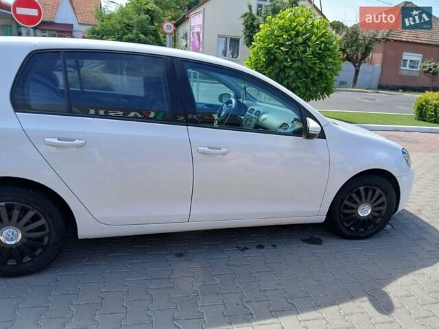 Белый Фольксваген Гольф, объемом двигателя 1.4 л и пробегом 162 тыс. км за 6999 $, фото 3 на Automoto.ua