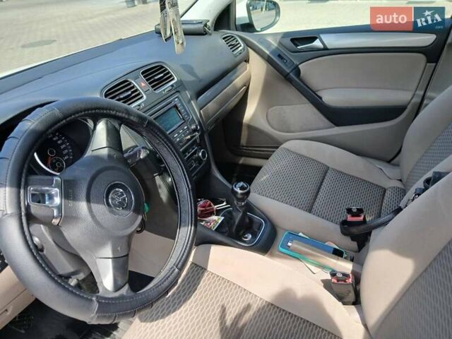 Белый Фольксваген Гольф, объемом двигателя 1.4 л и пробегом 162 тыс. км за 6999 $, фото 7 на Automoto.ua