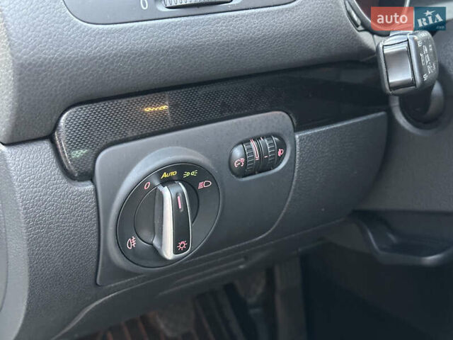 Белый Фольксваген Гольф, объемом двигателя 1.8 л и пробегом 103 тыс. км за 8500 $, фото 71 на Automoto.ua