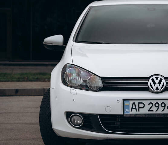 Белый Фольксваген Гольф, объемом двигателя 1.39 л и пробегом 225 тыс. км за 8199 $, фото 4 на Automoto.ua