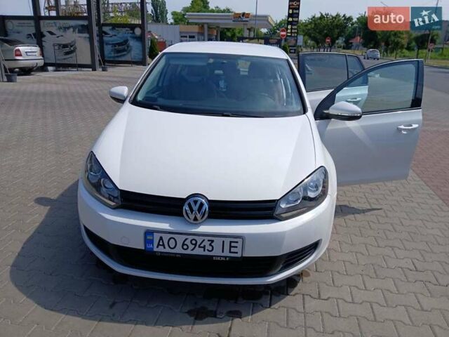 Белый Фольксваген Гольф, объемом двигателя 1.4 л и пробегом 162 тыс. км за 6999 $, фото 1 на Automoto.ua