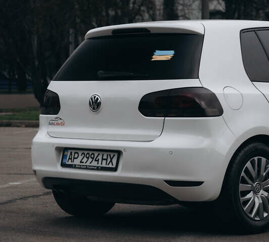 Белый Фольксваген Гольф, объемом двигателя 1.39 л и пробегом 225 тыс. км за 8199 $, фото 7 на Automoto.ua