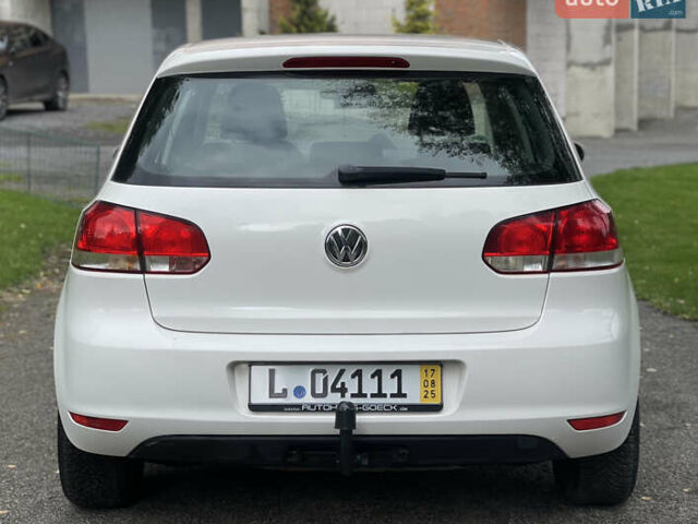 Білий Фольксваген Гольф, об'ємом двигуна 1.6 л та пробігом 185 тис. км за 7799 $, фото 4 на Automoto.ua