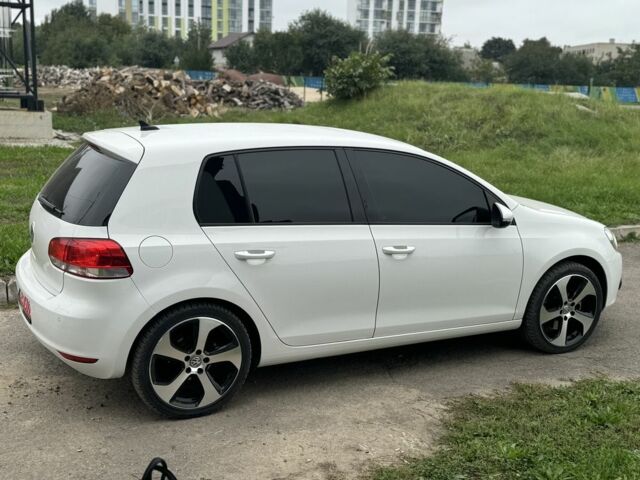 Білий Фольксваген Гольф, об'ємом двигуна 1.8 л та пробігом 250 тис. км за 7800 $, фото 18 на Automoto.ua