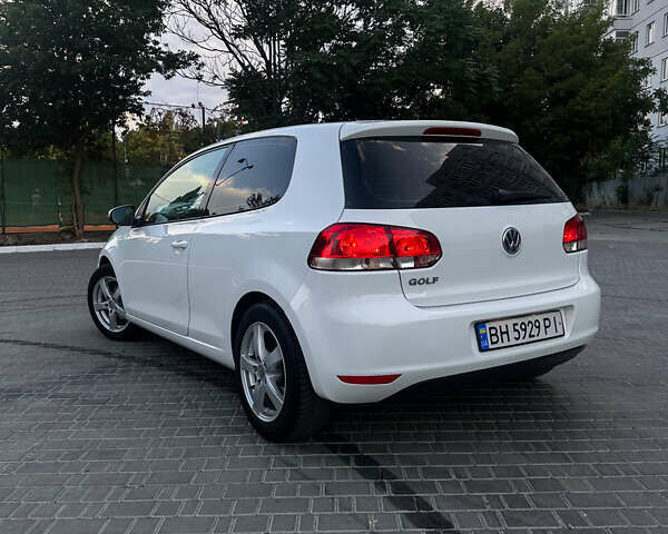 Білий Фольксваген Гольф, об'ємом двигуна 1.39 л та пробігом 260 тис. км за 6300 $, фото 38 на Automoto.ua