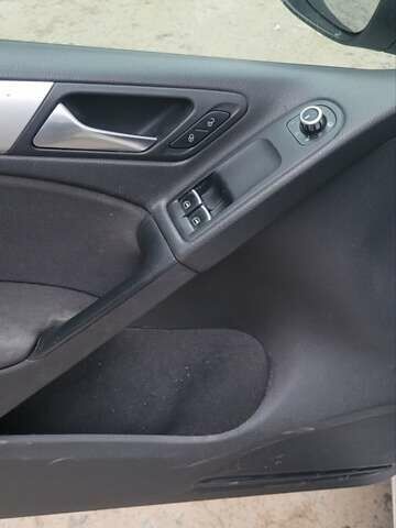 Белый Фольксваген Гольф, объемом двигателя 1.39 л и пробегом 246 тыс. км за 6500 $, фото 1 на Automoto.ua