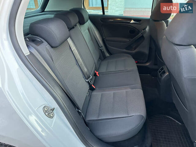 Белый Фольксваген Гольф, объемом двигателя 1.8 л и пробегом 103 тыс. км за 8500 $, фото 53 на Automoto.ua