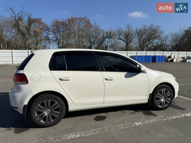 Белый Фольксваген Гольф, объемом двигателя 1.6 л и пробегом 120 тыс. км за 9500 $, фото 2 на Automoto.ua